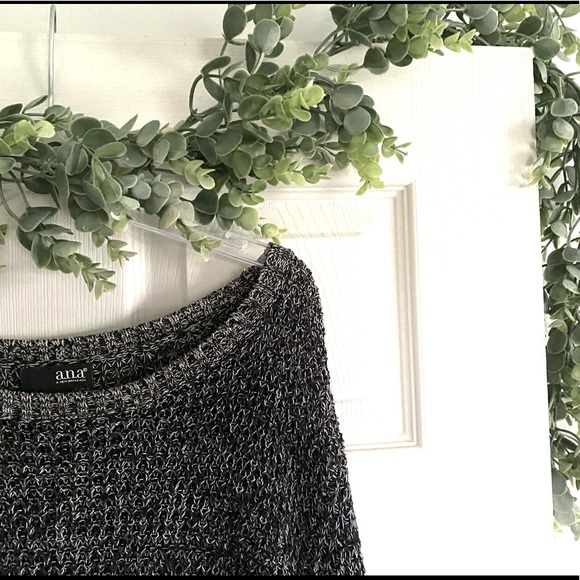 Tunic Black and White Sweater - Picture 2 of 5